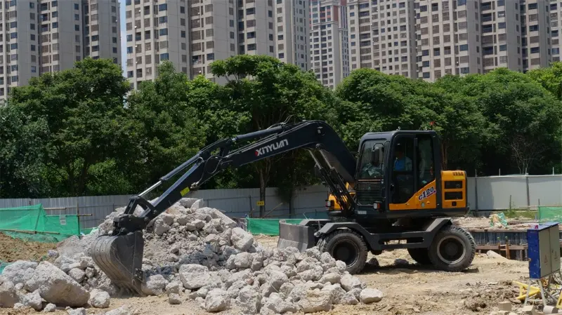 Xinyuan XYC120WT Excavator 9ton Wheel Excavators Mini Machine Made In China