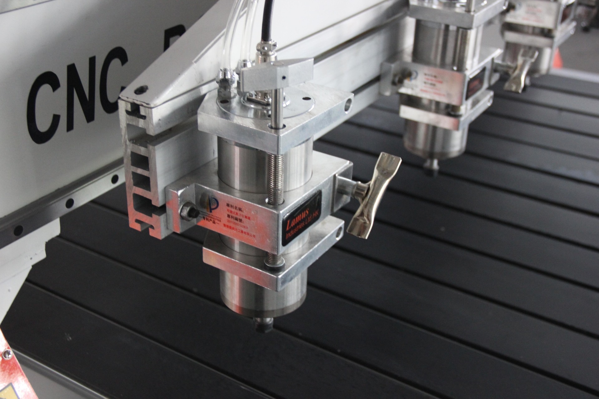 XL 1325-4 Wood Relief Cnc Routers