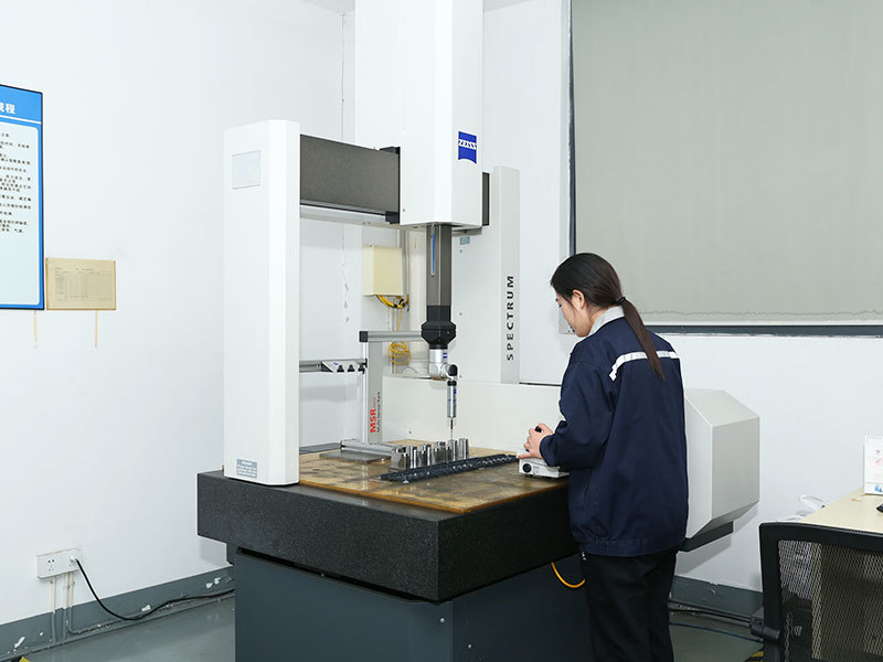 Medium CMM Medium CMM