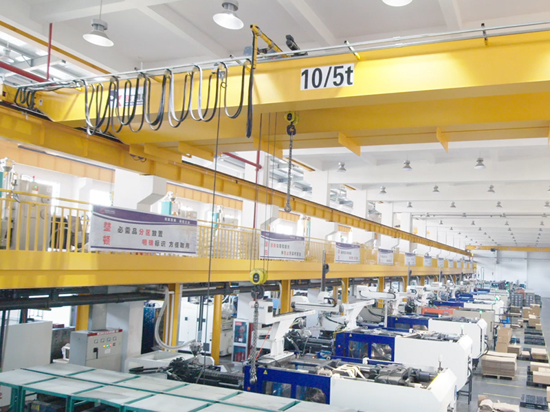 Customized Moulding Division3 Customized Moulding Division3