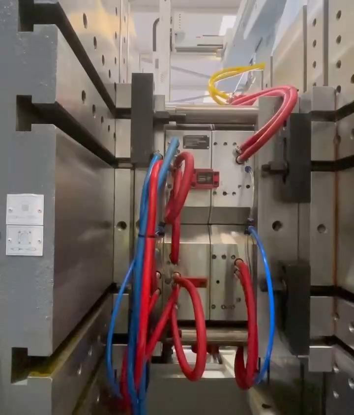 视频标题 视频标题
