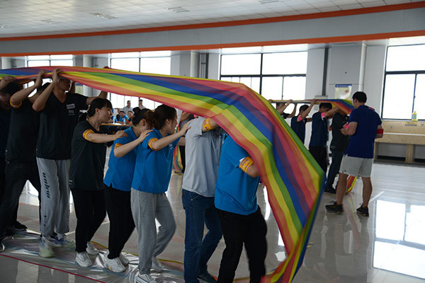 公司咸陽(yáng)廠區(qū)組織“2022夏季趣味運(yùn)動(dòng)會(huì)”。