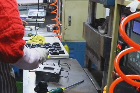 Moulded rubber