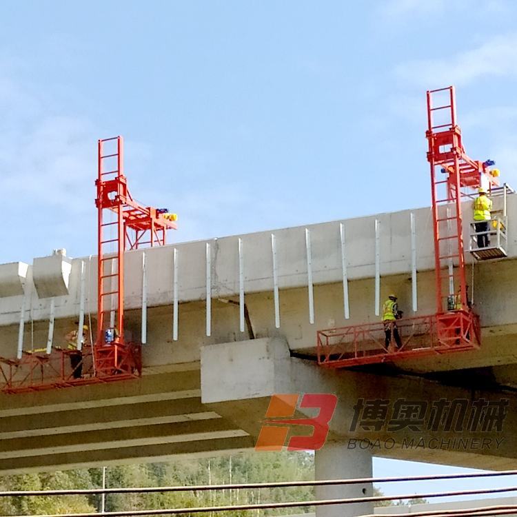 高架桥排水管安装施工车