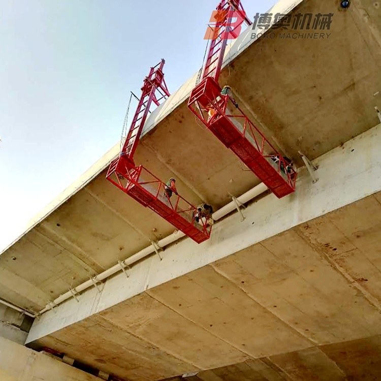 高架桥排水管安装施工车