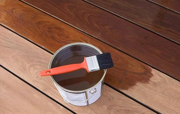 Application of wetting agent in water-based wood paint