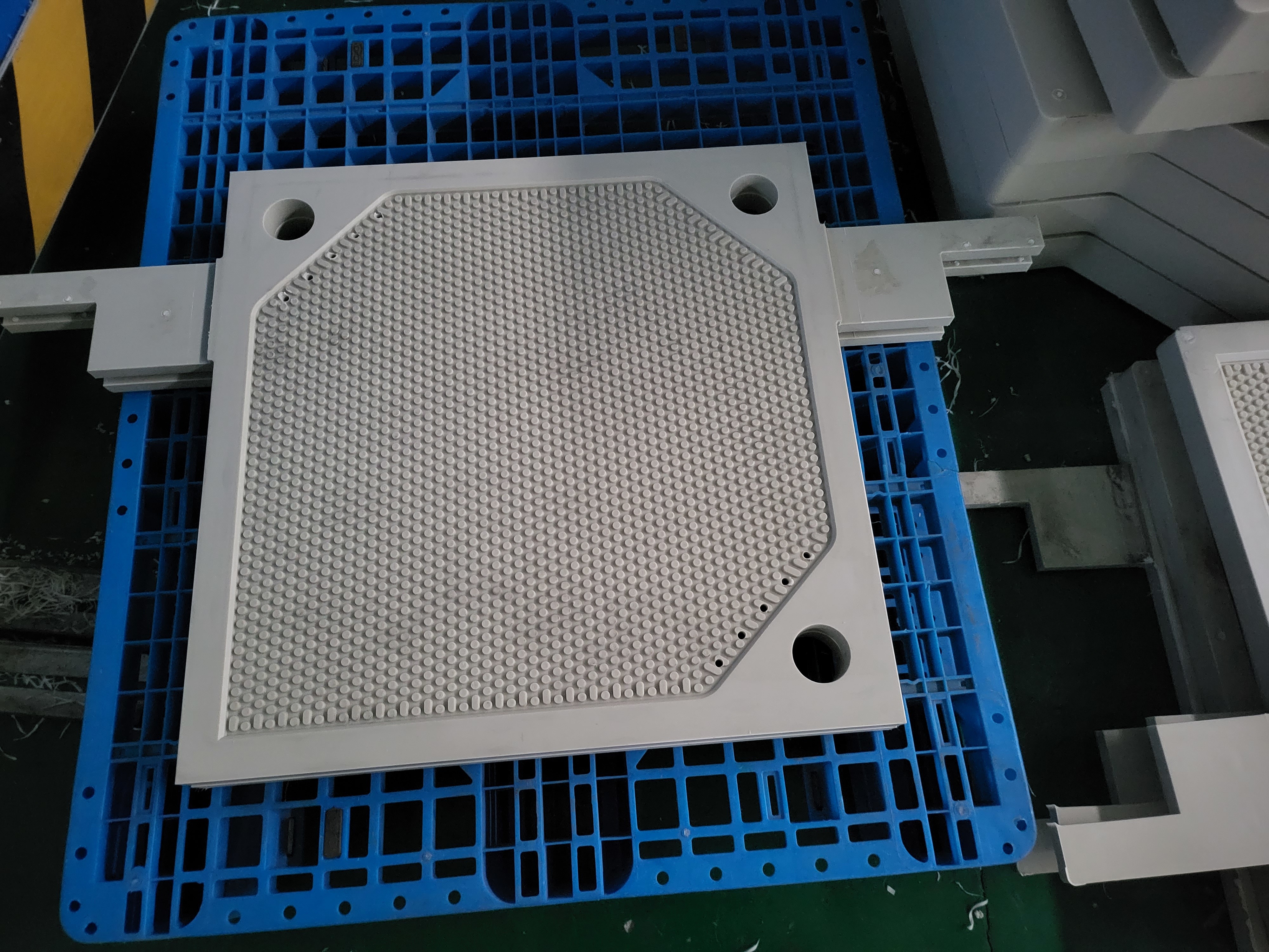 720 filter plate