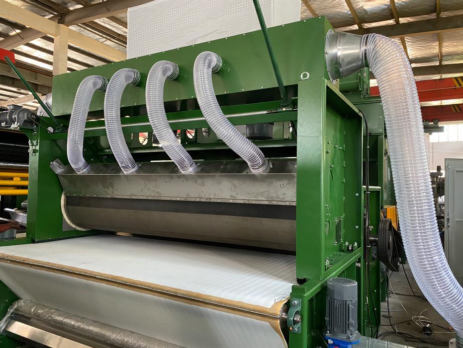 Ligne fonctionnante de machine d'Airlaid de largeur de 2.6m pour faire la fibre de déchets de tapis