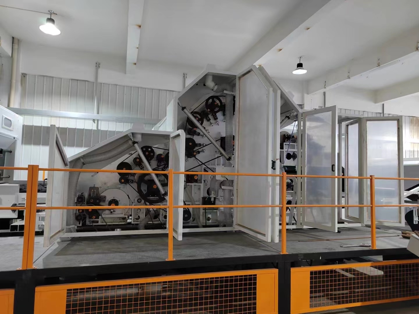 Low Energy Nonwoven Carding Machine For Waste Recycling Fiber