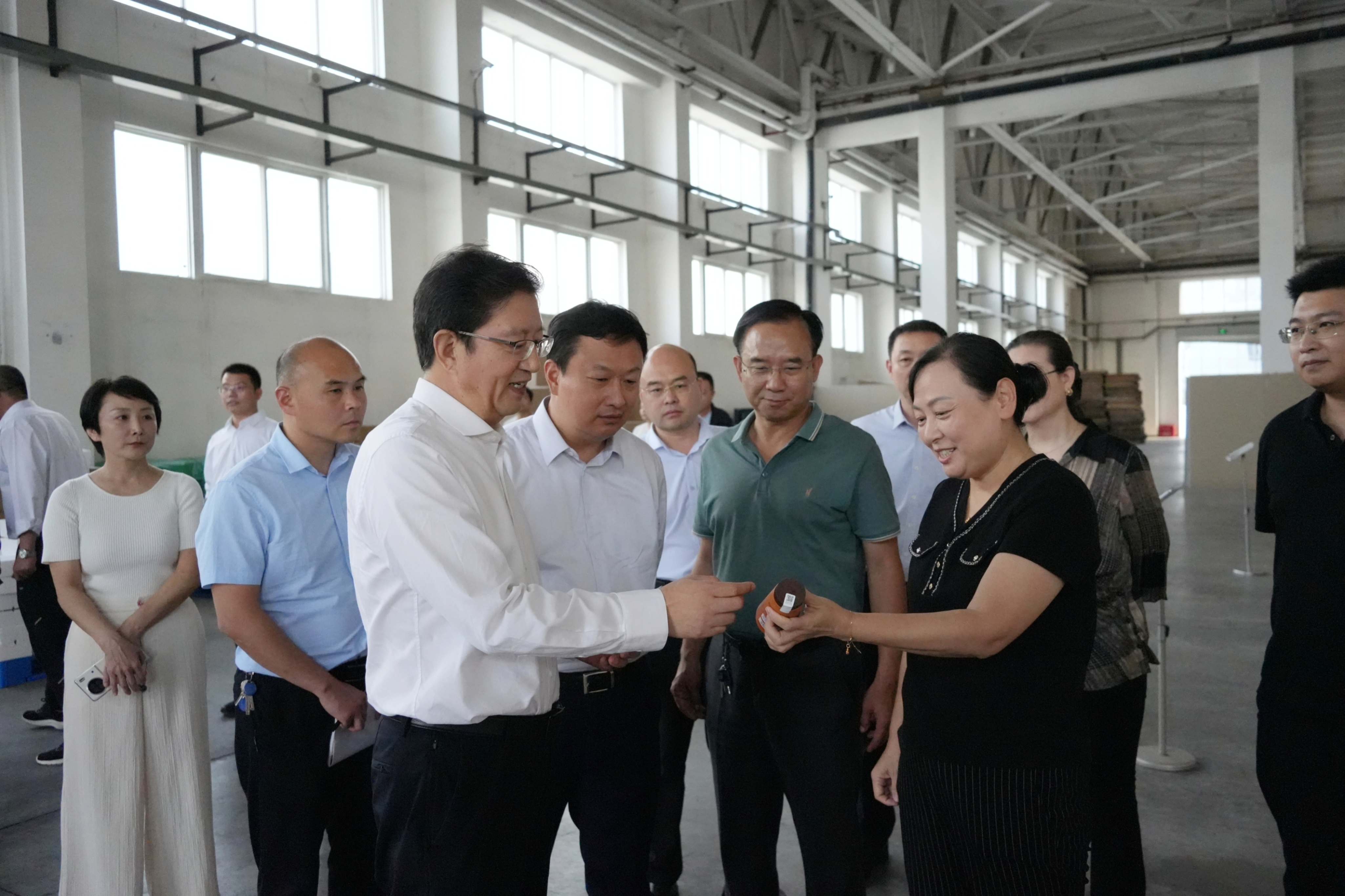 省供销合作总社党组书记、理事会主任王建军一行到776net必赢集团调研检查安全生产工作 省供销合作总社党组书记、理事会主任王建军一行到776net必赢集团调研检查安全生产工作