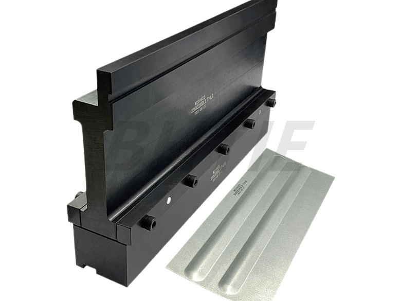 Ribbed Bending Tool