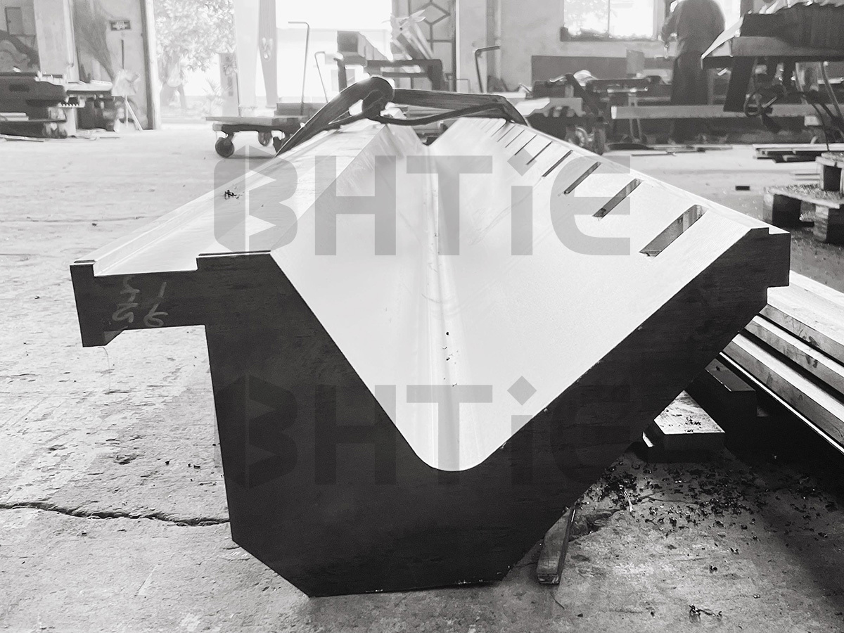 Huge Press Brake Bending Machine Punch Holder