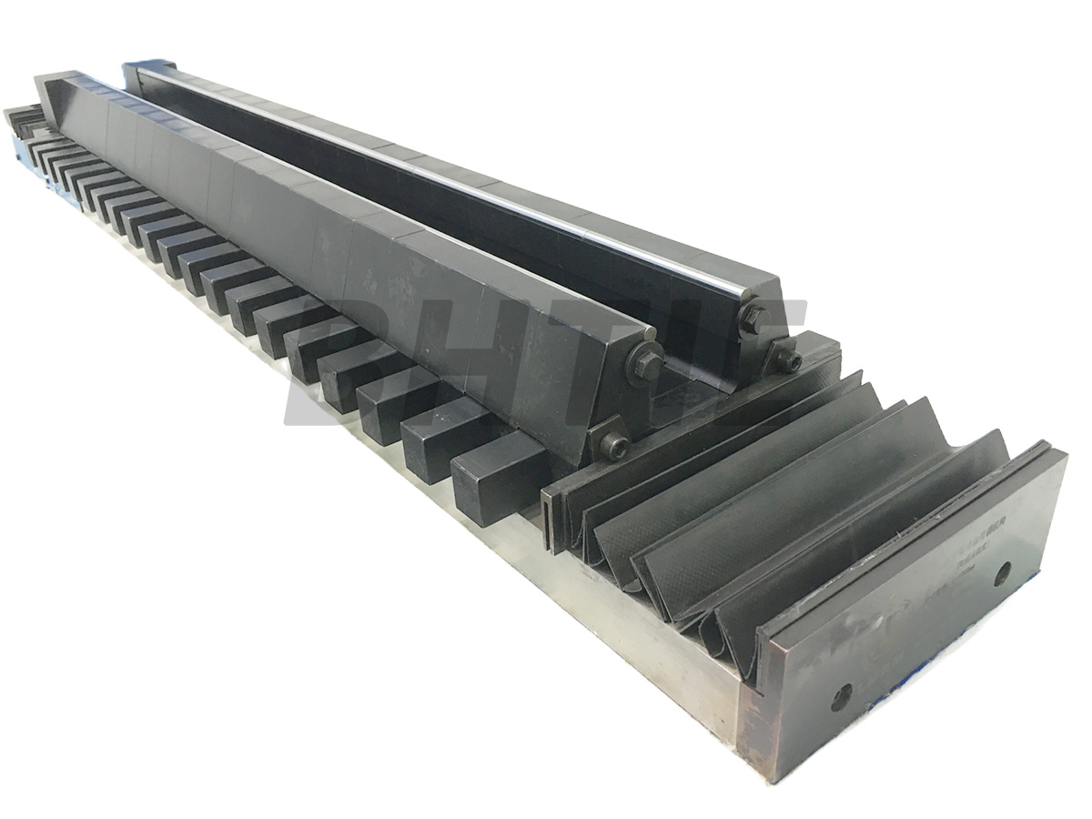 Adjustable Roller Die