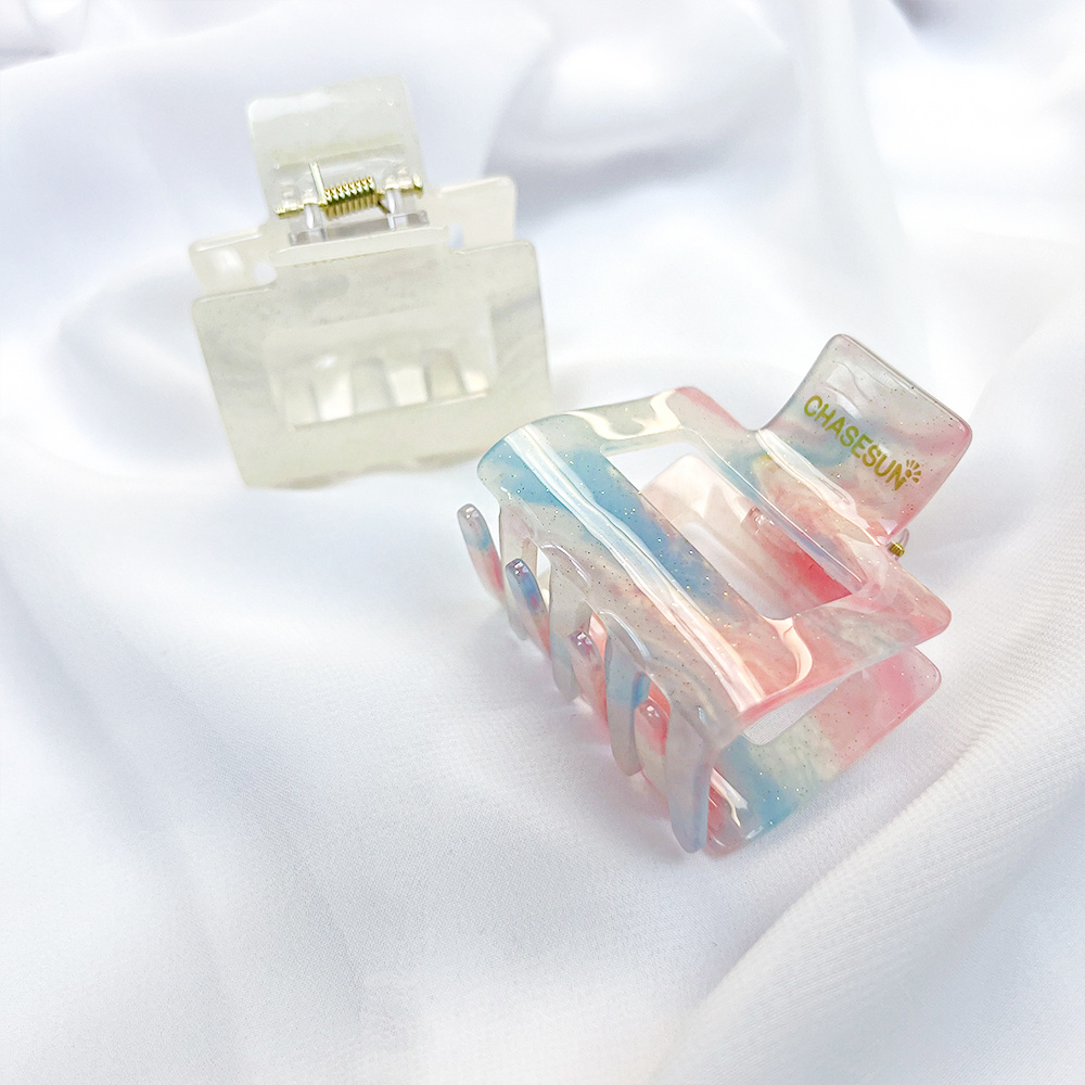 Square acrylic clip