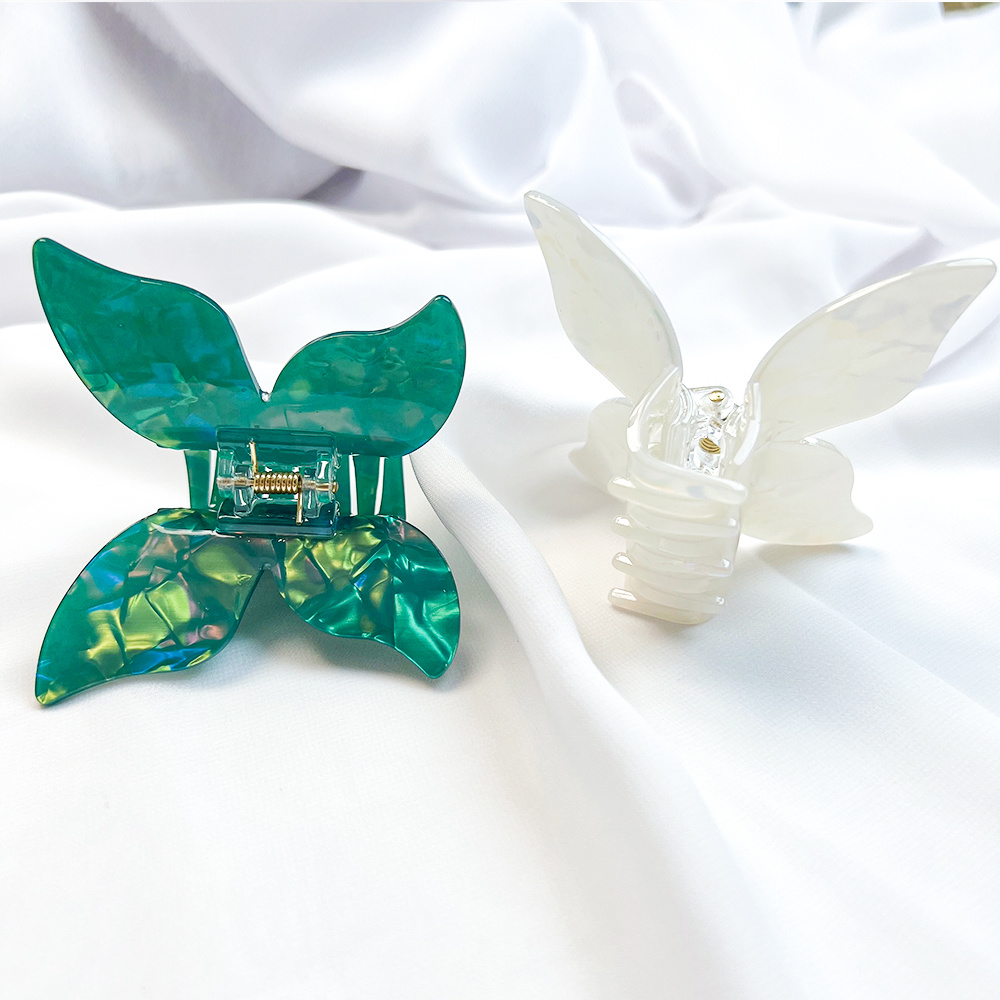 Butterfly acrylic grab clip