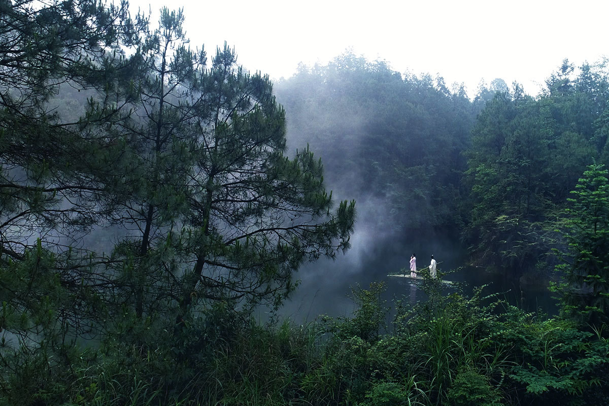 東山秘潭