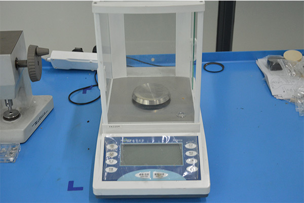 Analytical balance