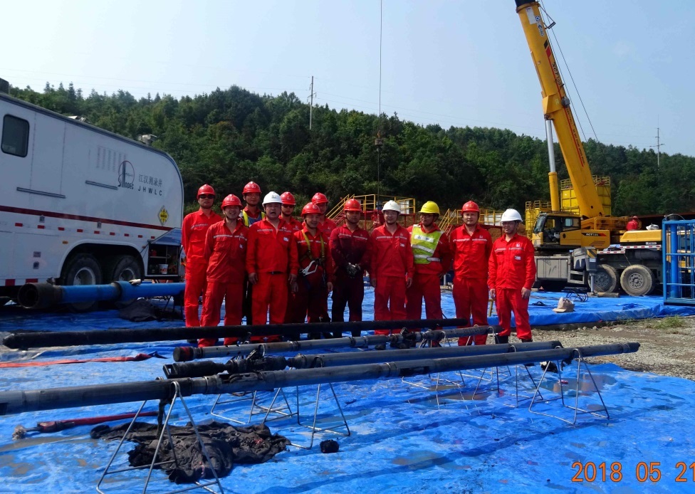 一种水平井首段射孔新工艺——牵引器射孔