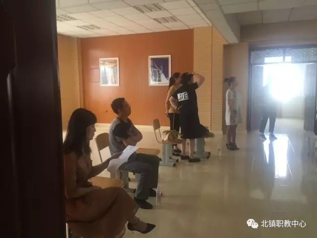 北镇职教中心合唱团参加“锦州市中小学生庆祝建党96周年文艺汇演”
