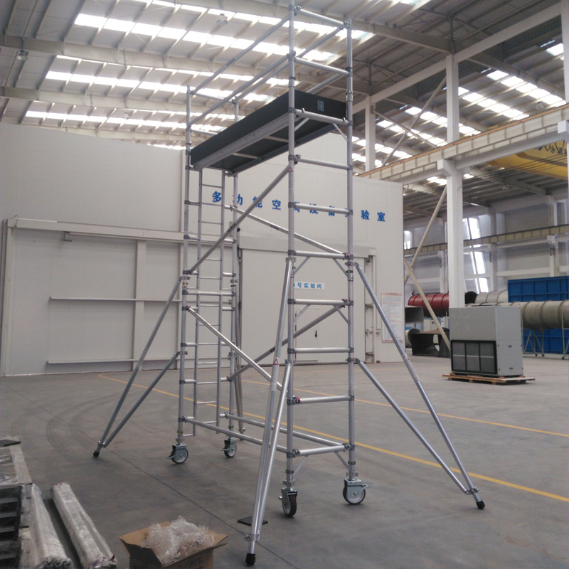 Introduce the use of insulating scaffolding