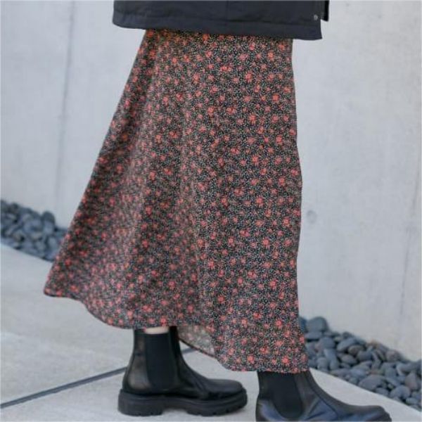Small Flower Dot Print Skirt