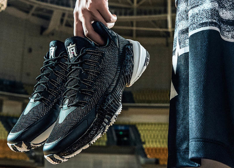 Shoe application