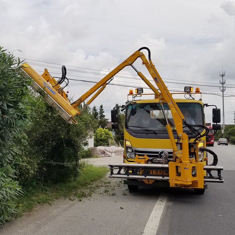 IM700A 绿化综合养护车