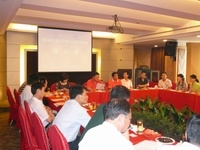 2010年湖北轻机七层共挤设备展示会