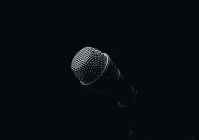 電容麥克風(fēng)和普通麥克風(fēng)的區(qū)別
