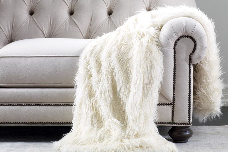 Artificial fur makes your winter warmer