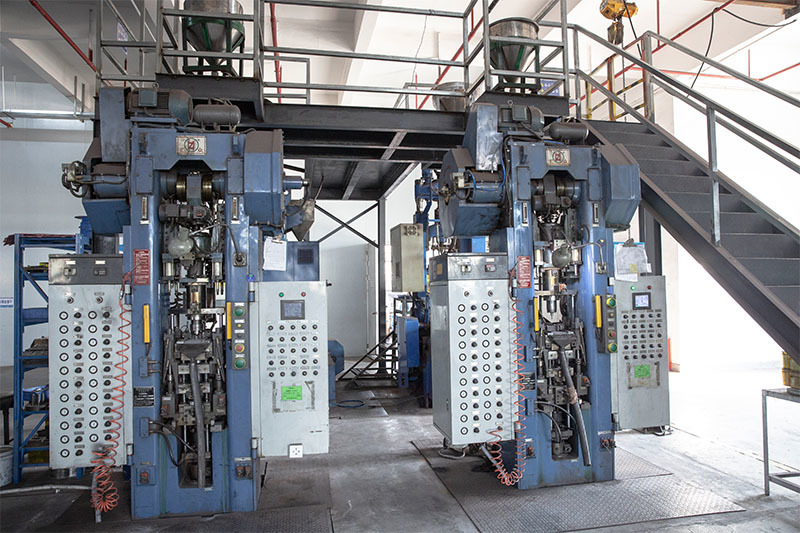 Forming press