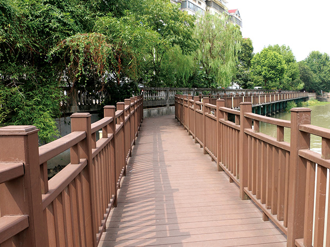 塘橋臨時棧道