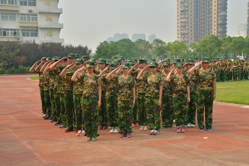 新闻
