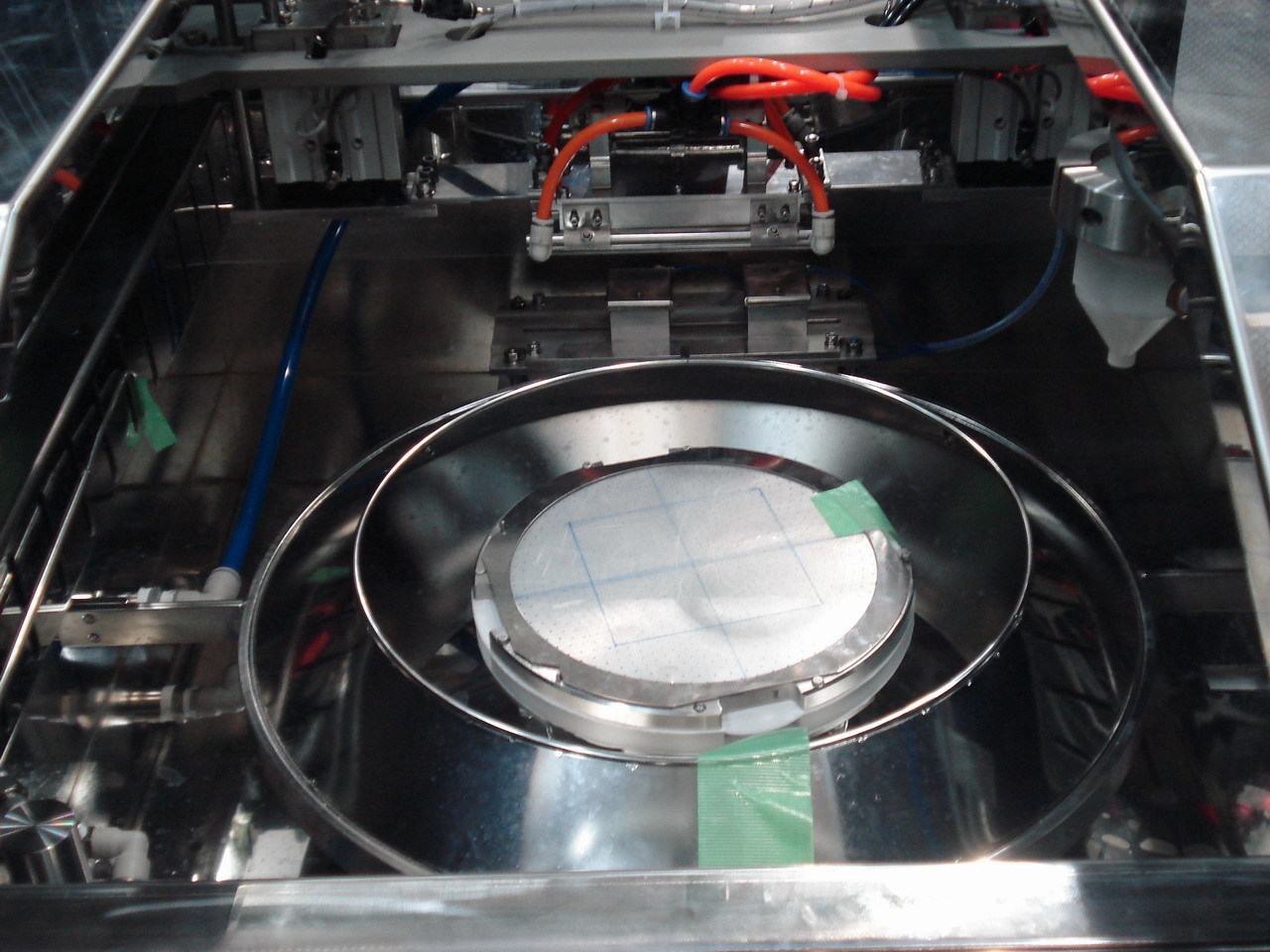 HDD Ultrasonic cleaning device
