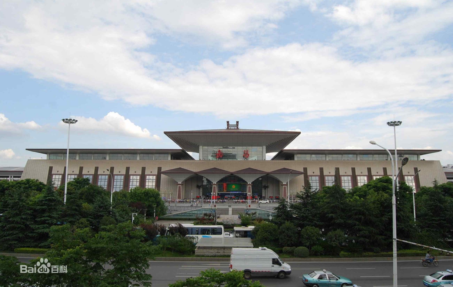 武漢市軌道交通七號線一期工程第十二標段武昌火車站站地下連續墻
