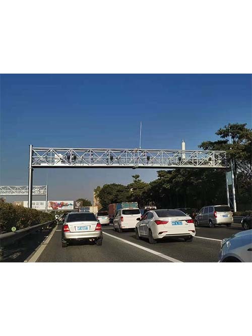 高速公路交通龍門架