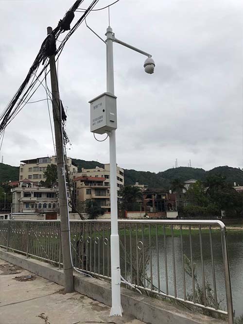 橋梁監(jiān)控立桿（鍍鋅圓桿）