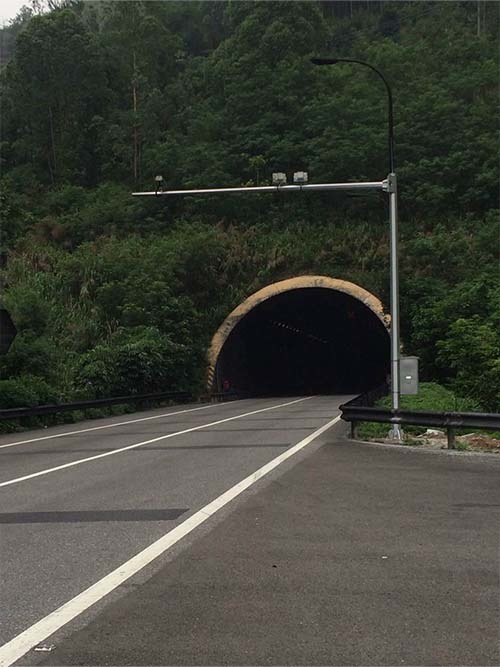 道路電子警察桿
