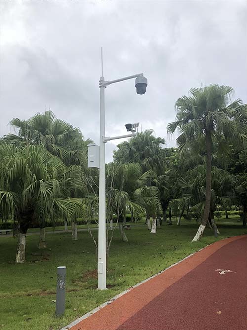 公園監(jiān)控立桿（八角桿）