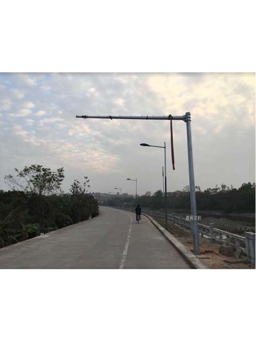 道路電子警察桿