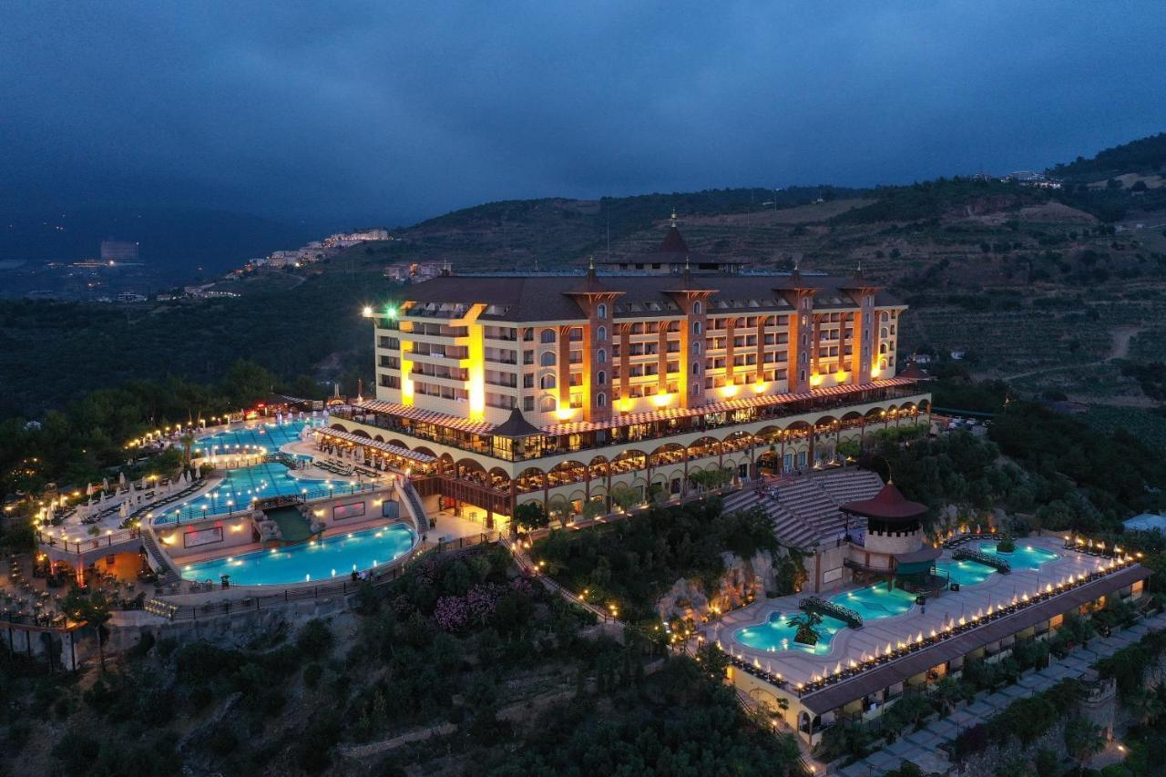 烏托邦世界酒店（Utopia World Hotel）