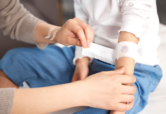 In the first quarter of medical health materials import and export growth fell back