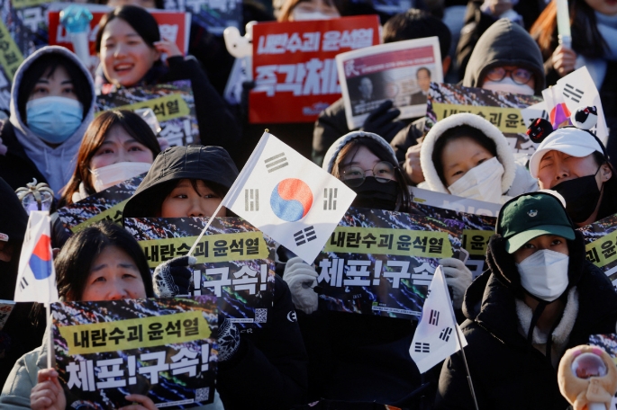 S. Korean court issues warrant to arrest President Yoon