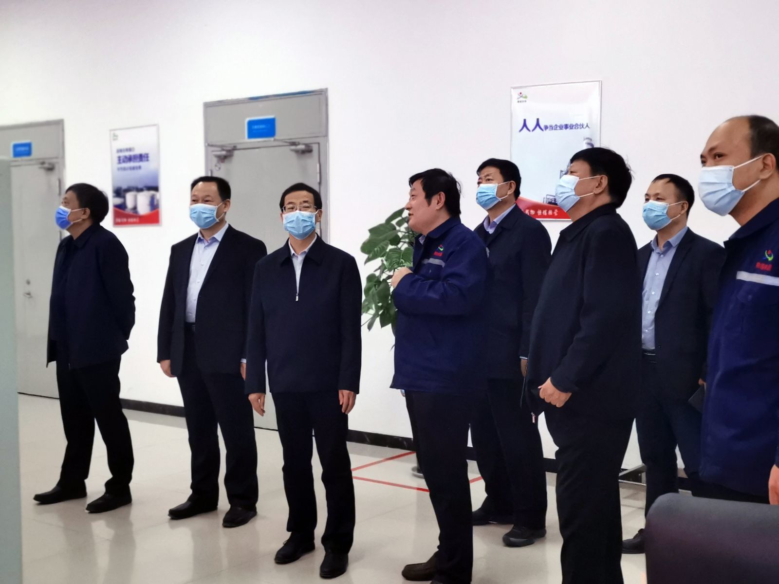 Mayor Wan Zhengfeng came to our company for investigation and guidance