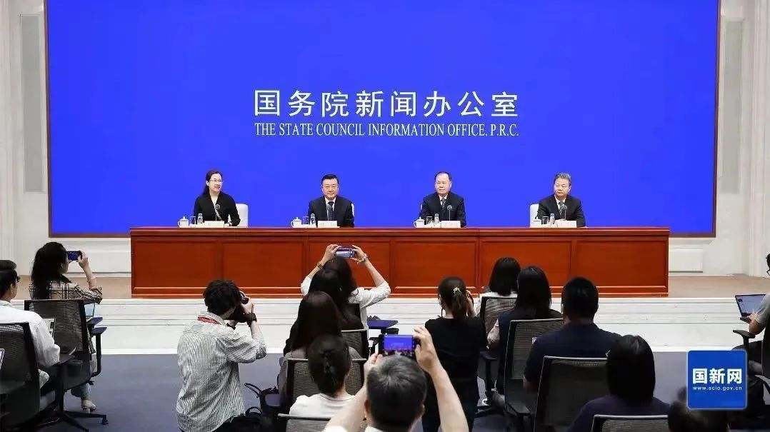 住徏部：深化建筑业改革，推进建筑业工业化、数字化、绿色化转型升