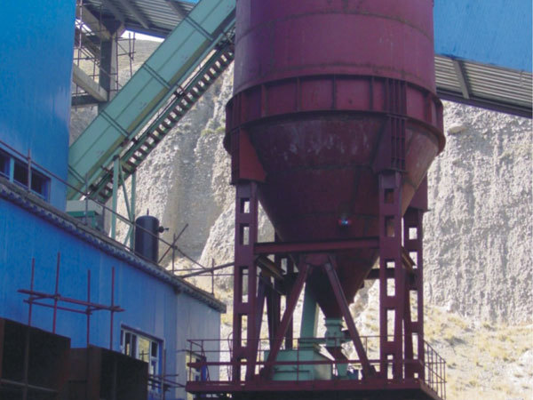 Slag silo