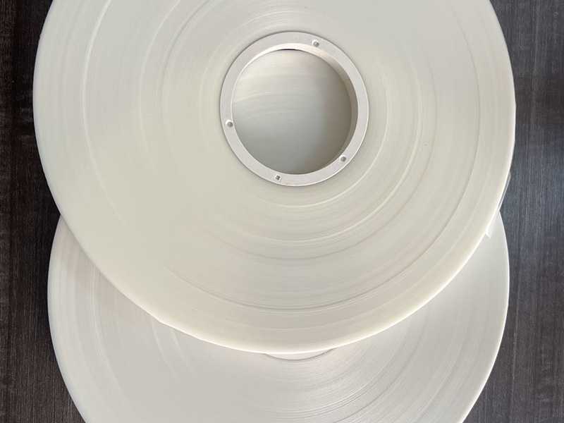 Hot melt adhesive tape