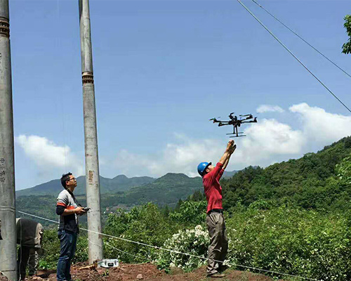無人機(jī)電力放線