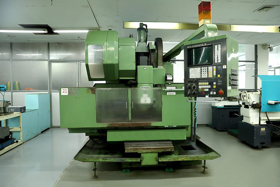 Machining center