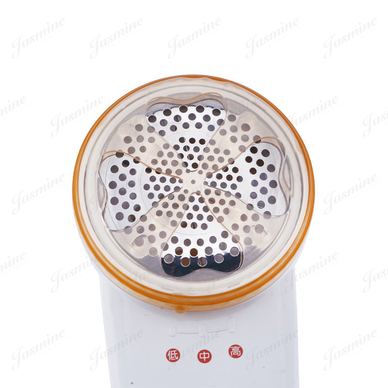 Battery-operated Lint Remover